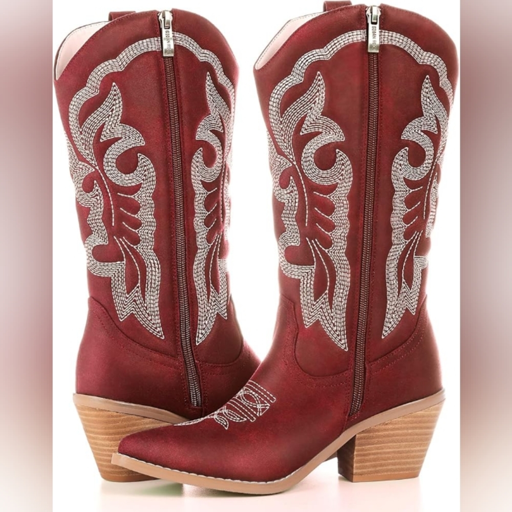 GIOANROCA size 8 embroidered faux suede cowboy boots